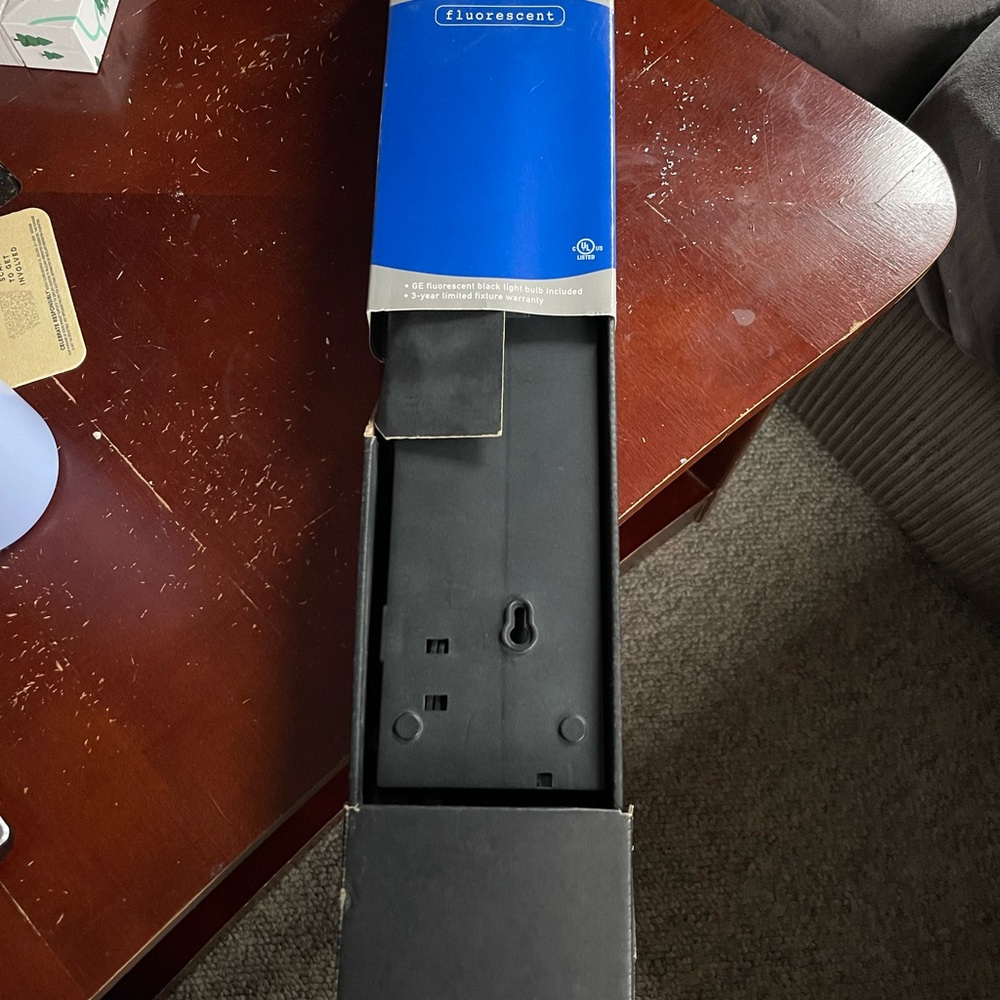18” Black Fluorescent Light Fixture